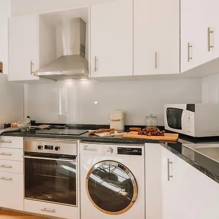 Tempio - 1 Bedroom And Balcony In Arroios Апартаменты *